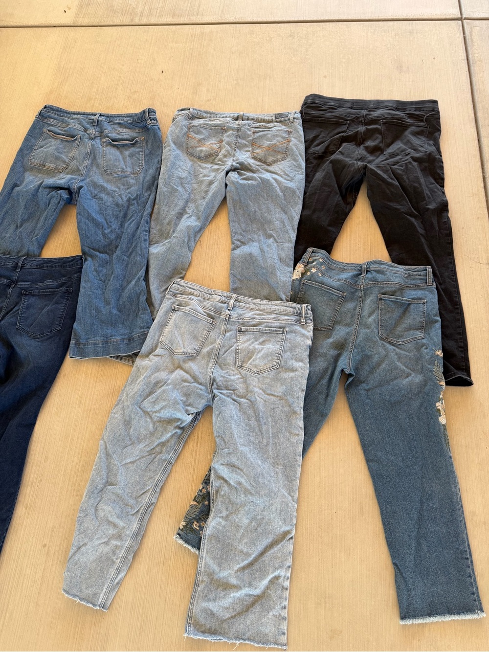 6 Pc Women’s Size 18 Jeans Denim Reseller Bundle Plus Size Mixed Brands Wholesal - Picture 6 of 6